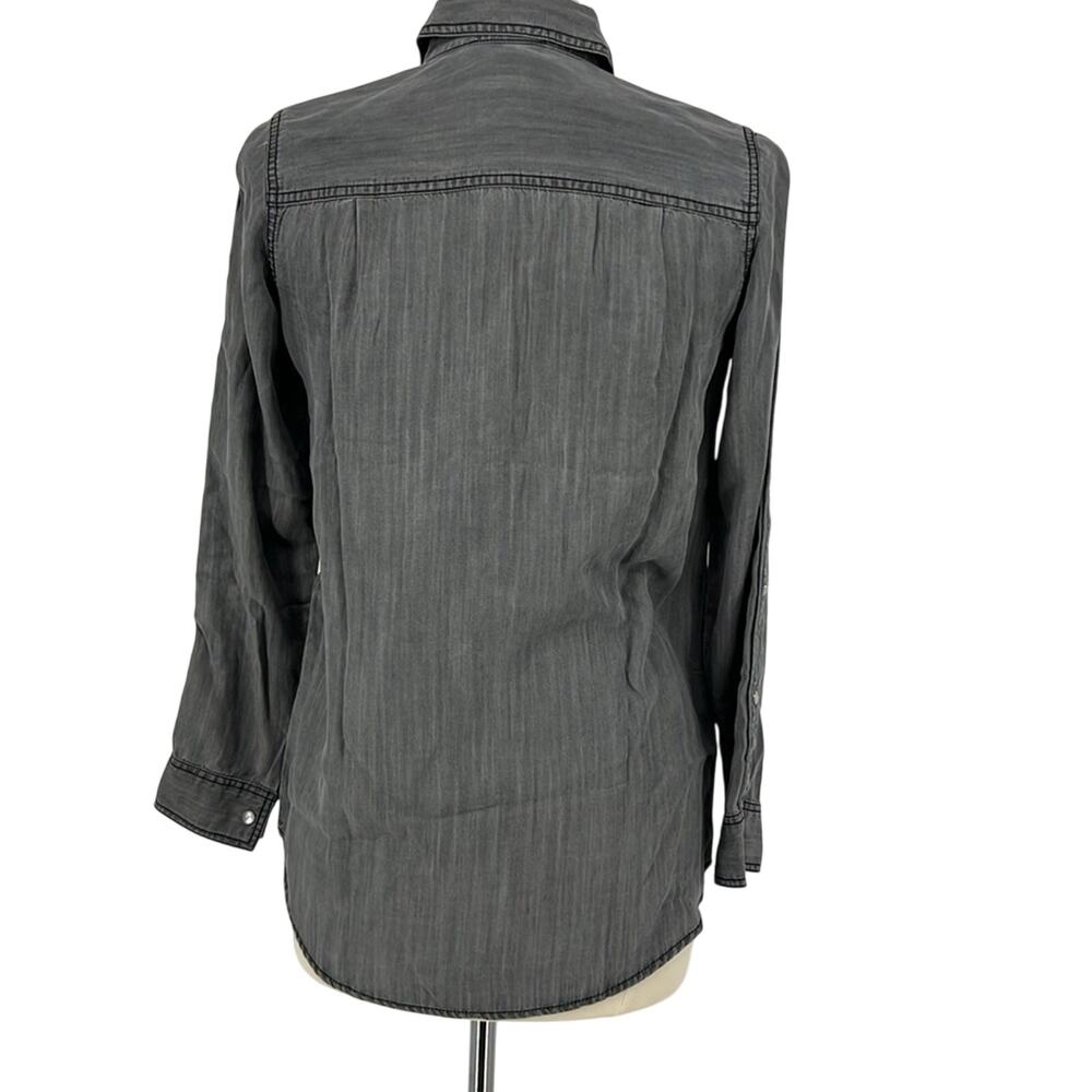 Womens XS Button Down Shirt With Snap Buttons Gray Denim NWOT - Picture 2 of 5